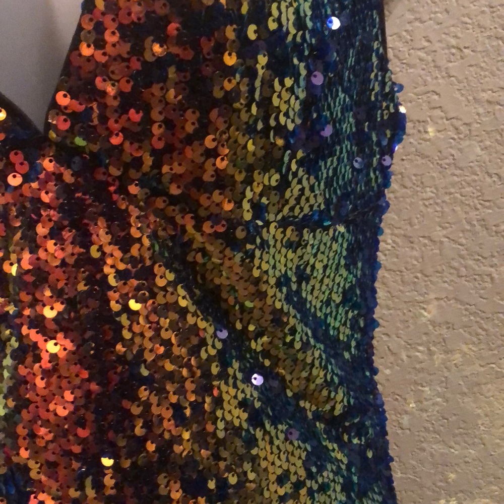 Dress - Picture 2 of 2